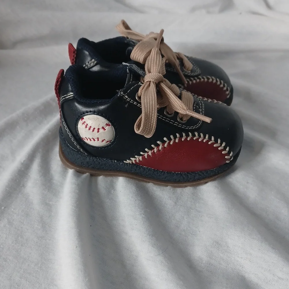 Baseball design‎ kids shoes.